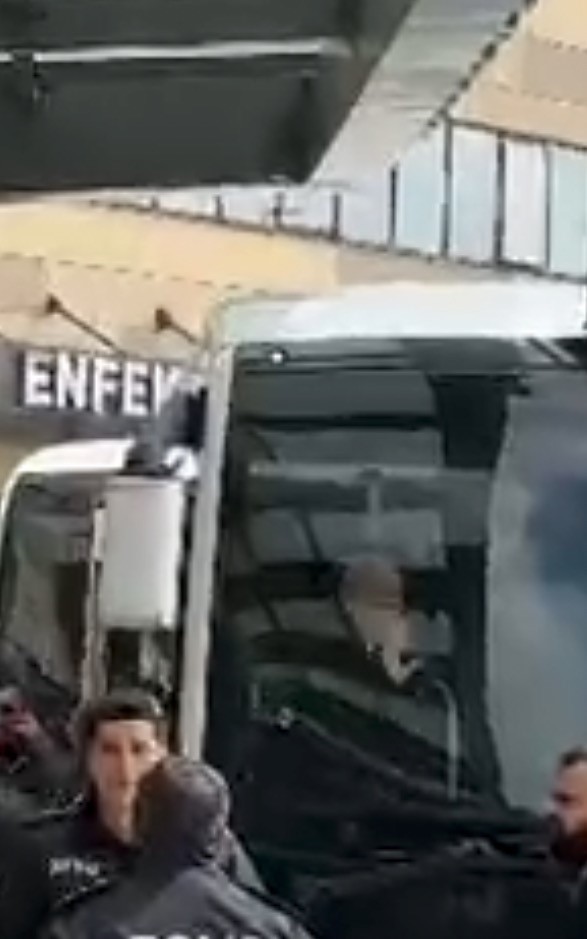 bozbey adliyeye sevk edilmeden saglik raporu icin hastaneye goturuldu 2 WsPyNQM4