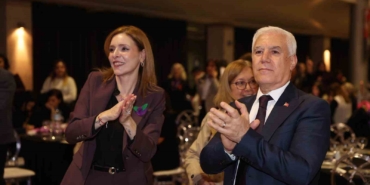 bozbey-kadin-gucluyse-kent-de-gucludur-TrZ4MESi.jpg