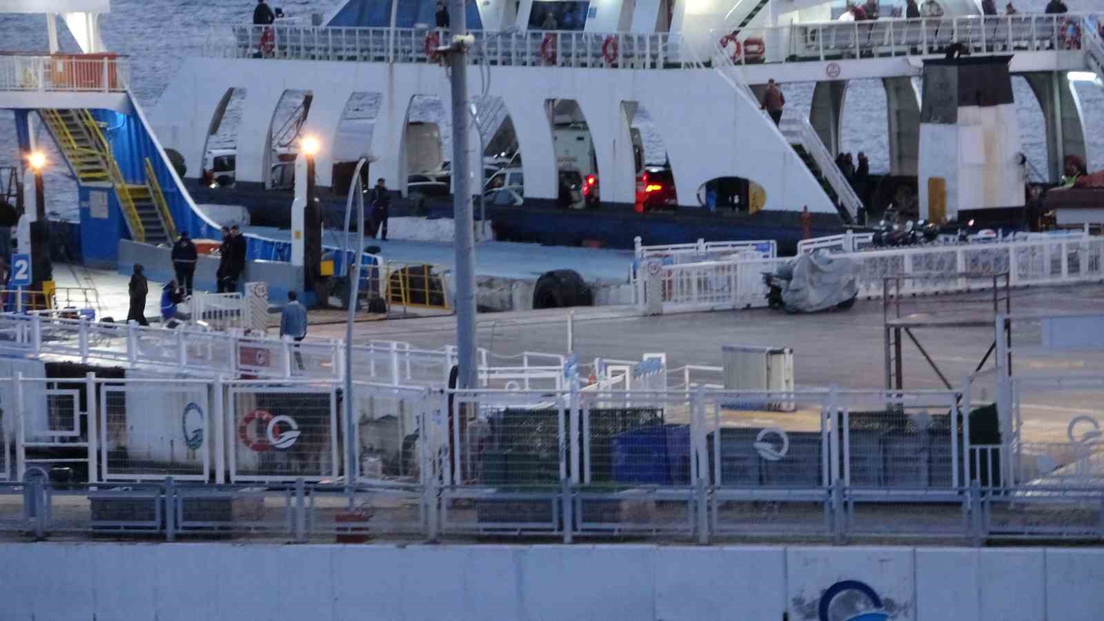 bozcaada ve gokceadaya bazi feribot seferleri iptal edildi 3 RGJs6YOz
