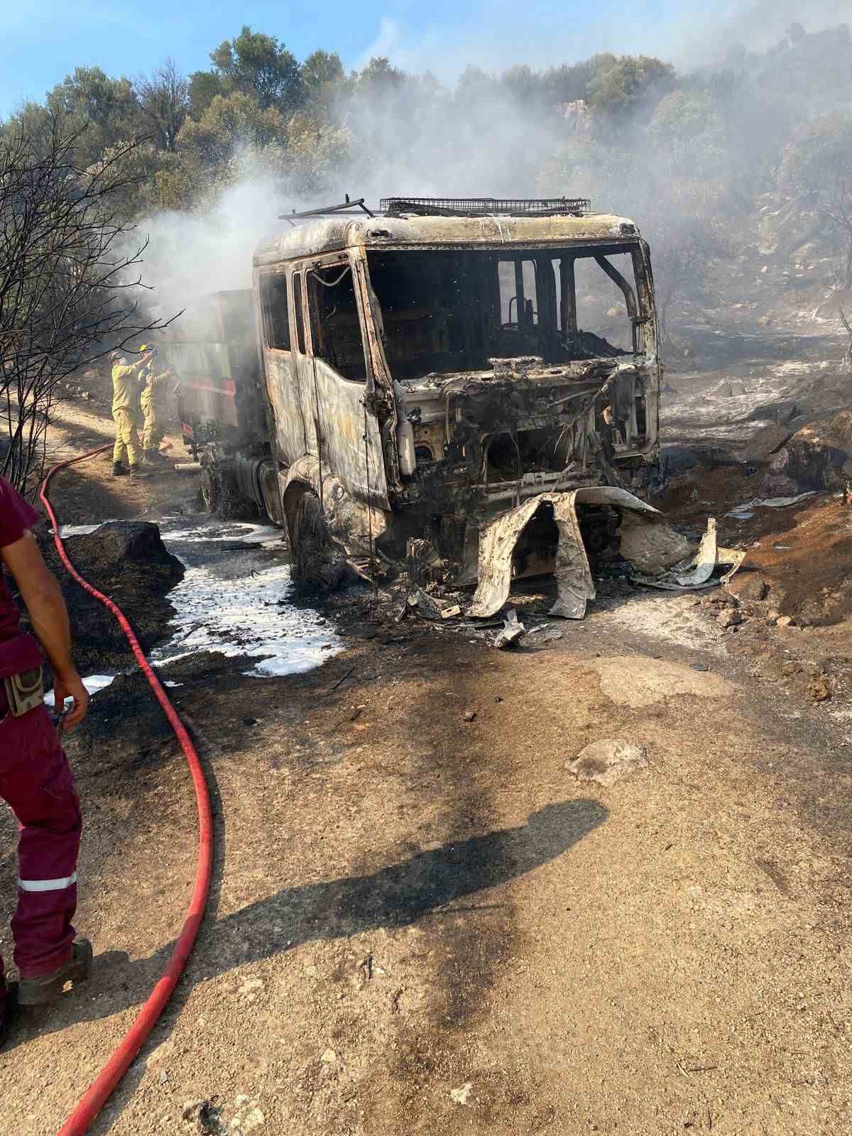Bozdoğan’daki yangında söndürme çalışmaları 7. saate ulaştı 8 bozdogandaki yanginda sondurme calismalari 7 saate ulasti 4 N3qgd5Q7