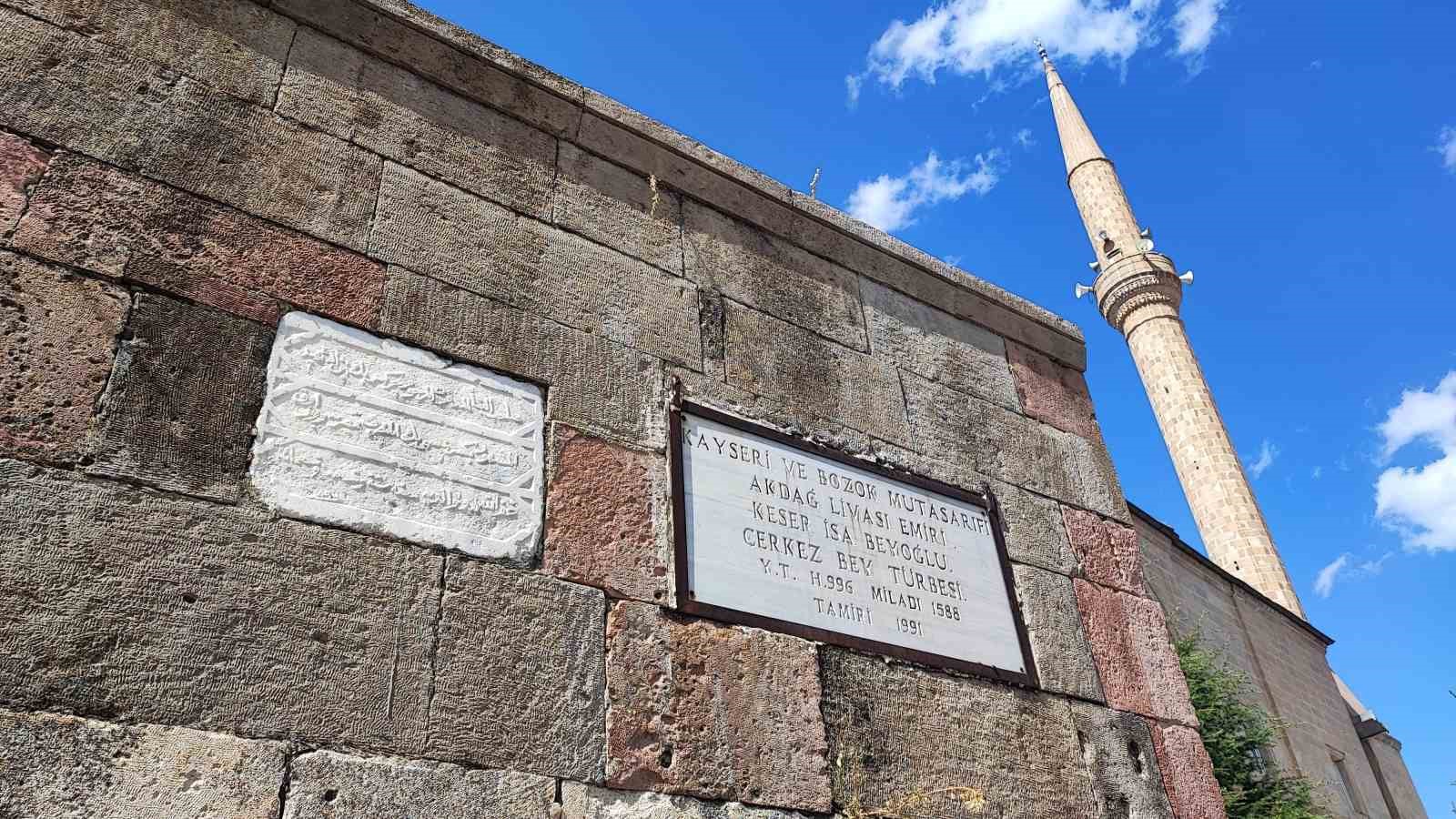 bozokun sessiz tanigi 16 yuzyildan gunumuze cerkez bey turbesi 3 Zy9QgeAh