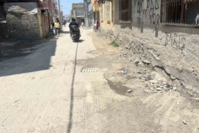 bozuk-yollar-mahalleliyi-isyan-ettirdi-q62HzFJZ.jpg