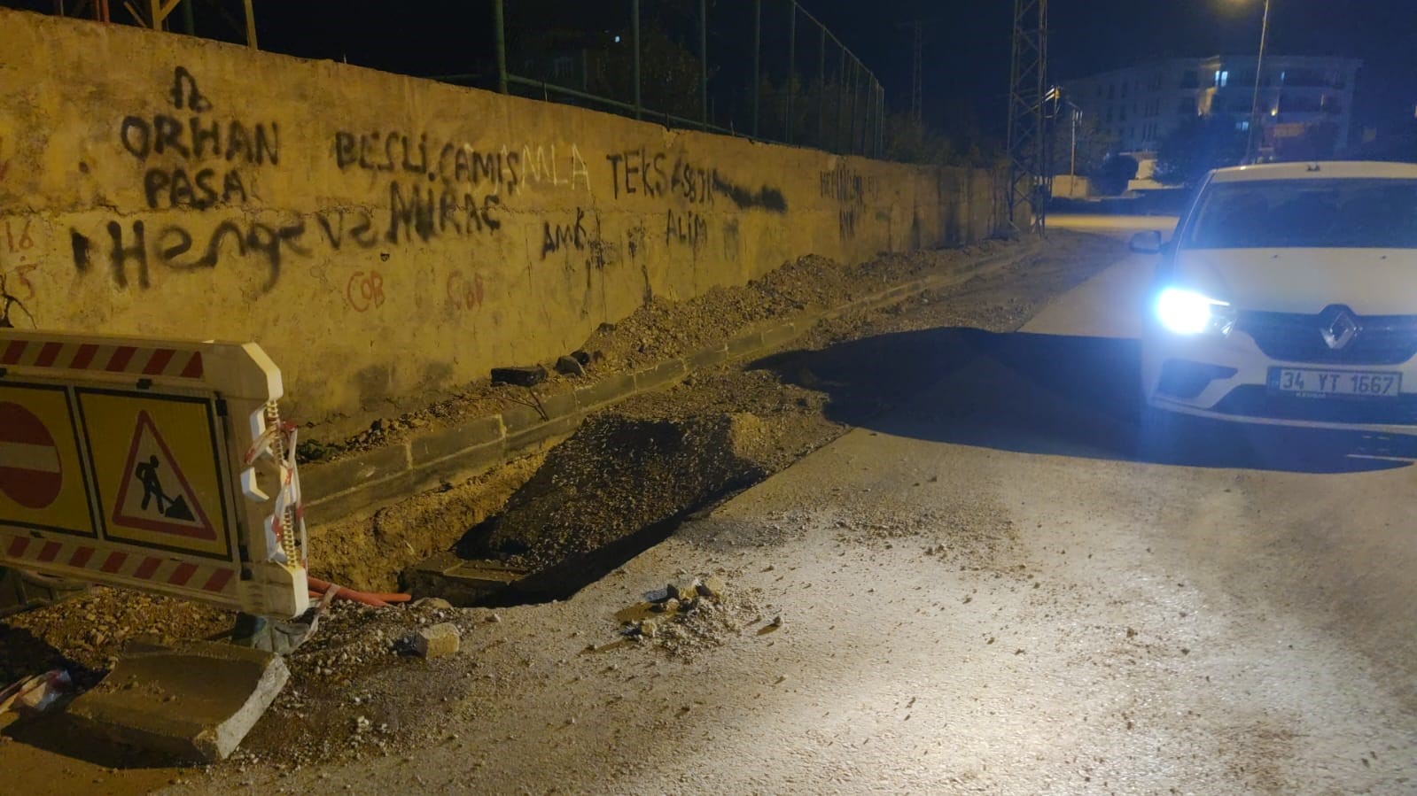 bozulan yollar iki aydir onarilmayi bekliyor 6 myWBYeV2