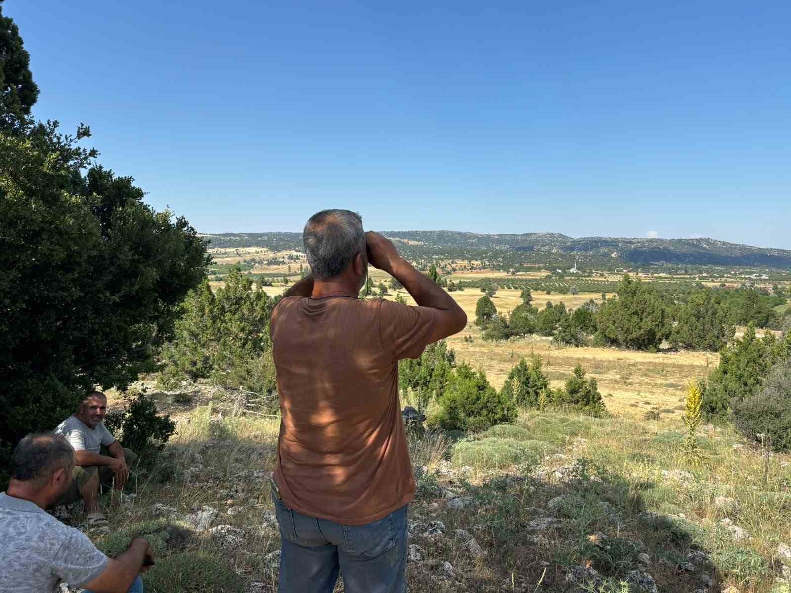 Bozyazı’da kayıp kadın için arama çalışması başlatıldı 5 bozyazida kayip kadin icin arama calismasi baslatildi 1 K2RpqI8e