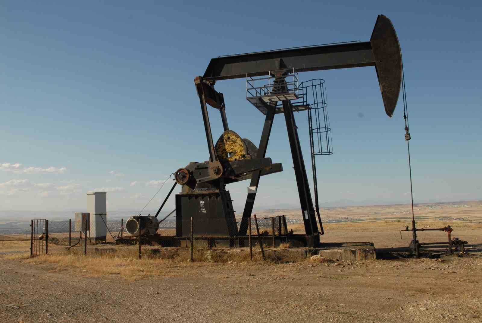brent petrol 80 dolarin uzerinde 0 JyQjhvf1