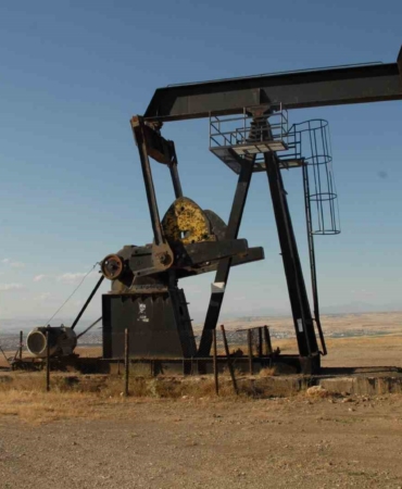 brent-petrol-arz-endisesiyle-93-dolara-yukseldi-M5ZTvaHe.jpg