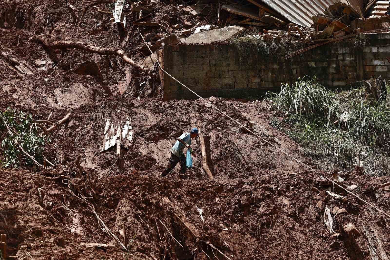 brezilyadaki sel ve toprak kaymalarinda can kaybi 59a yukseldi 5