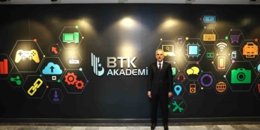 btk-akademi-21-ilde-gelecegin-teknolojileri-icin-egitim-verecek-bfHYvMbF.jpg