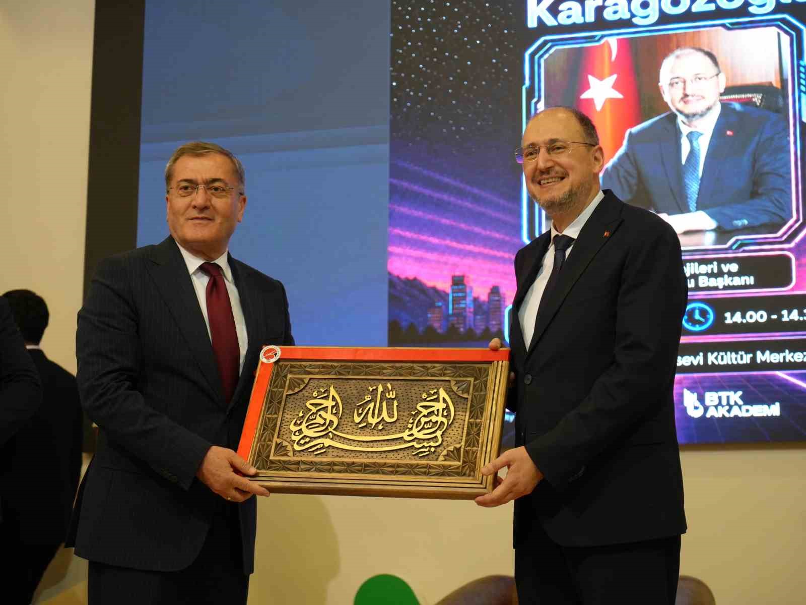 BTK Başkanı Karagözoğlu: "6. nesil haberleşme kuantuma karşı tedbirleri de içinde barındıracak" 6 btk baskani karagozoglu 6 nesil haberlesme kuantuma karsi tedbirleri de icinde barindiracak 2 lE1OJJ1C