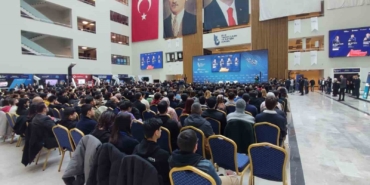 btk-baskani-karagozoglu-btk-akademi-ile-ulkemizin-dort-bir-yanindaki-genclerimizin-hayallerine-kavusmasi-icin-jJDCXjfg.jpg