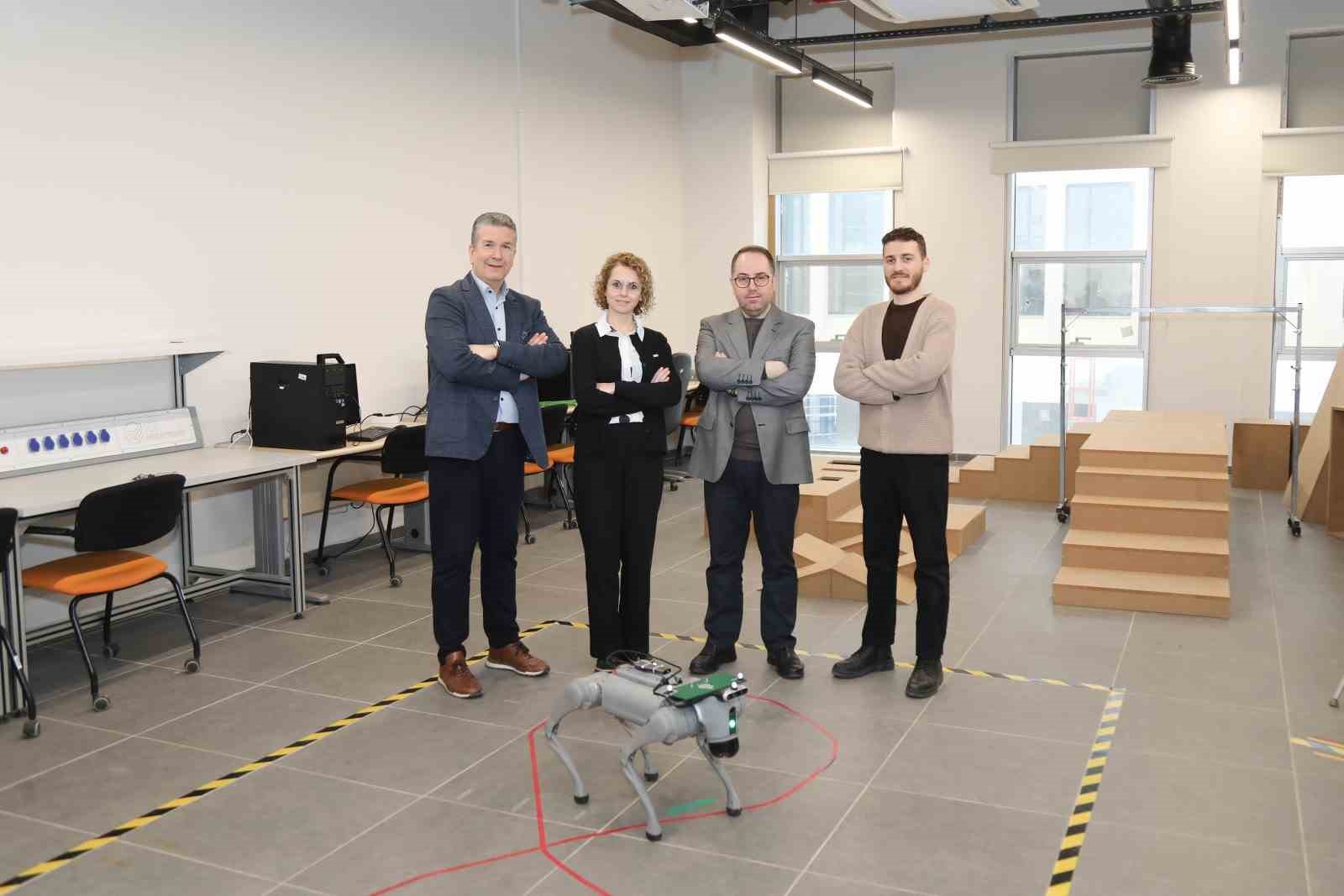 btu ortaokul ve lise ogrencilerini robotlarla tanistiracak 0 vFPvOnAE