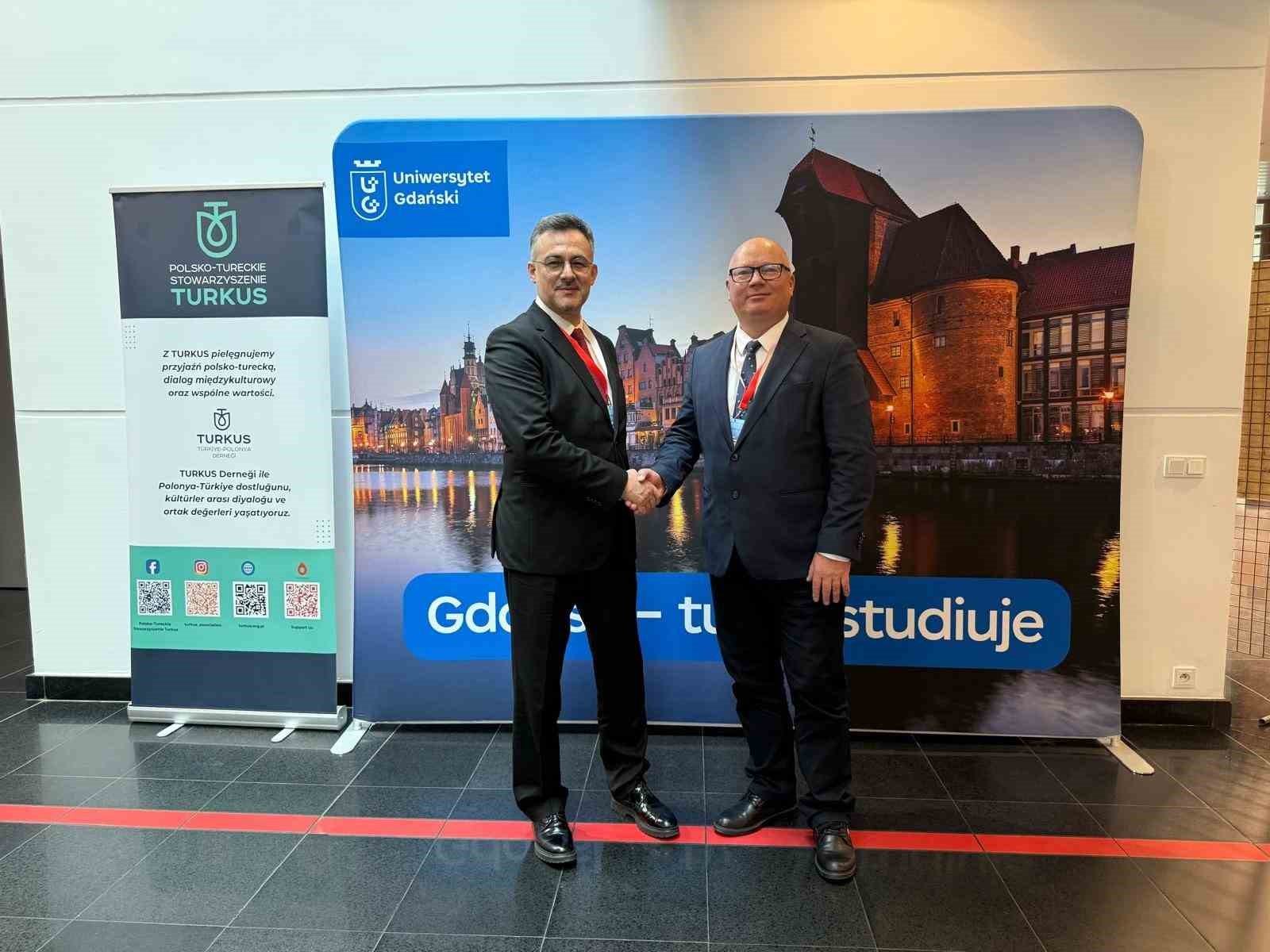 btu polonya turkiye rektorler forumunda yerini aldi 6 YJLEevMO