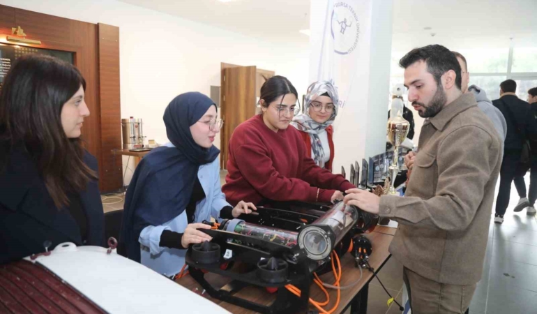 btu-robot-gunlerinde-gelecegin-teknolojileri-konusuldu-LODSfteQ.jpg