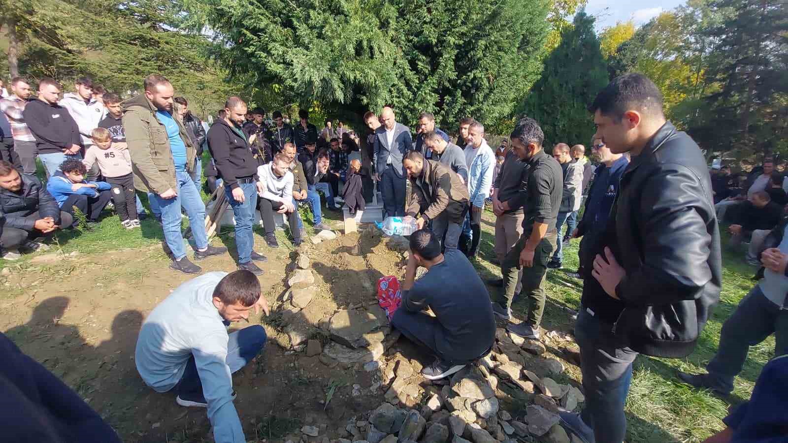 bu aciya yurek dayanmaz minicik beden kocaman tabut 6 LCSulvEI
