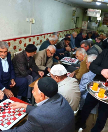 bu-cay-ocaginda-yillardir-sadece-dama-oynaniyor-q7xj9LRv.jpg
