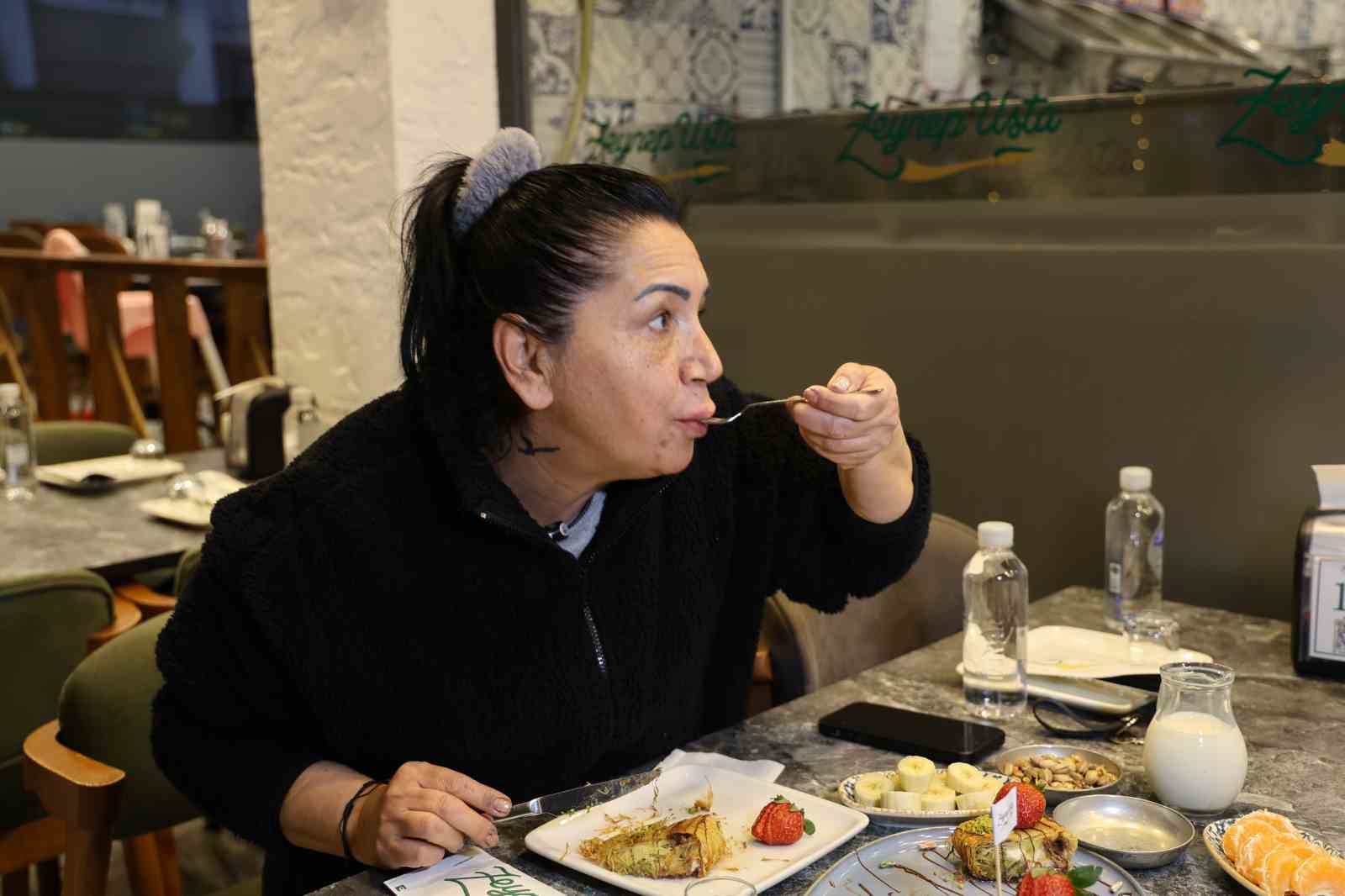 bu da cikolatali kaymakli kadayif sarma 6 rsycqDcS