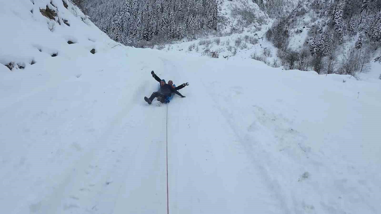 bu da rizeli genclerin kar eglencesi 2 f2LX7eDX