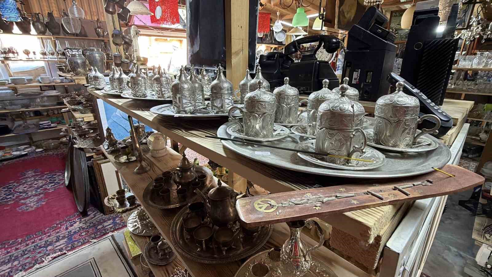 Bu dükkan ziyaretçilerini yıllar öncesine götürüyor 6 bu dukkan ziyaretcilerini yillar oncesine goturuyor 2 r9rDMWtO