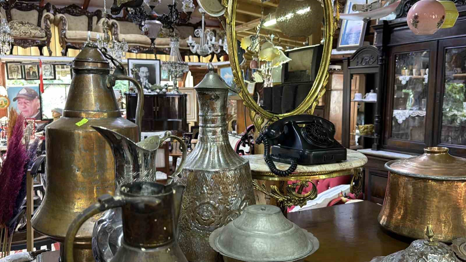 Bu dükkan ziyaretçilerini yıllar öncesine götürüyor 7 bu dukkan ziyaretcilerini yillar oncesine goturuyor 3 LllBCOyN