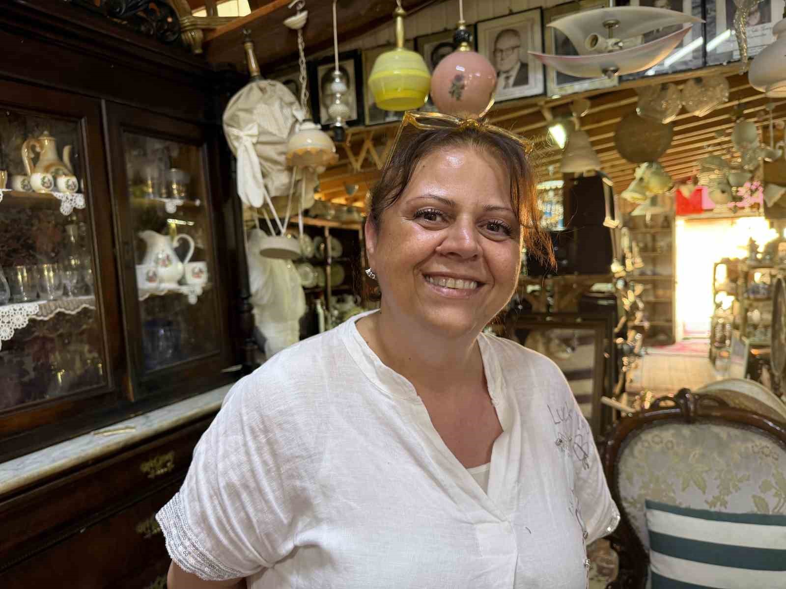Bu dükkan ziyaretçilerini yıllar öncesine götürüyor 9 bu dukkan ziyaretcilerini yillar oncesine goturuyor 5 M3ezGnpm