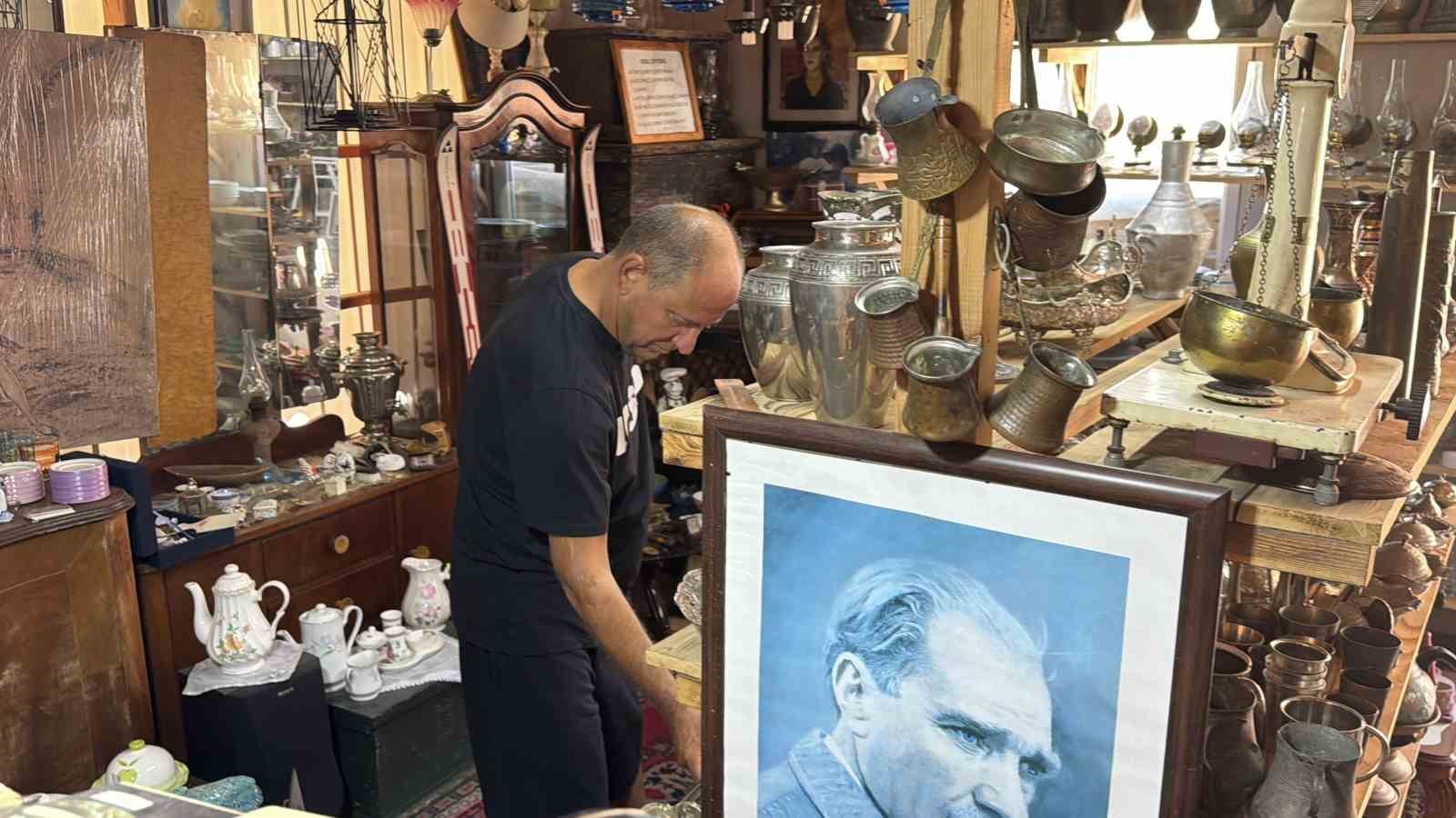 Bu dükkan ziyaretçilerini yıllar öncesine götürüyor 12 bu dukkan ziyaretcilerini yillar oncesine goturuyor 8 tf77fAtU