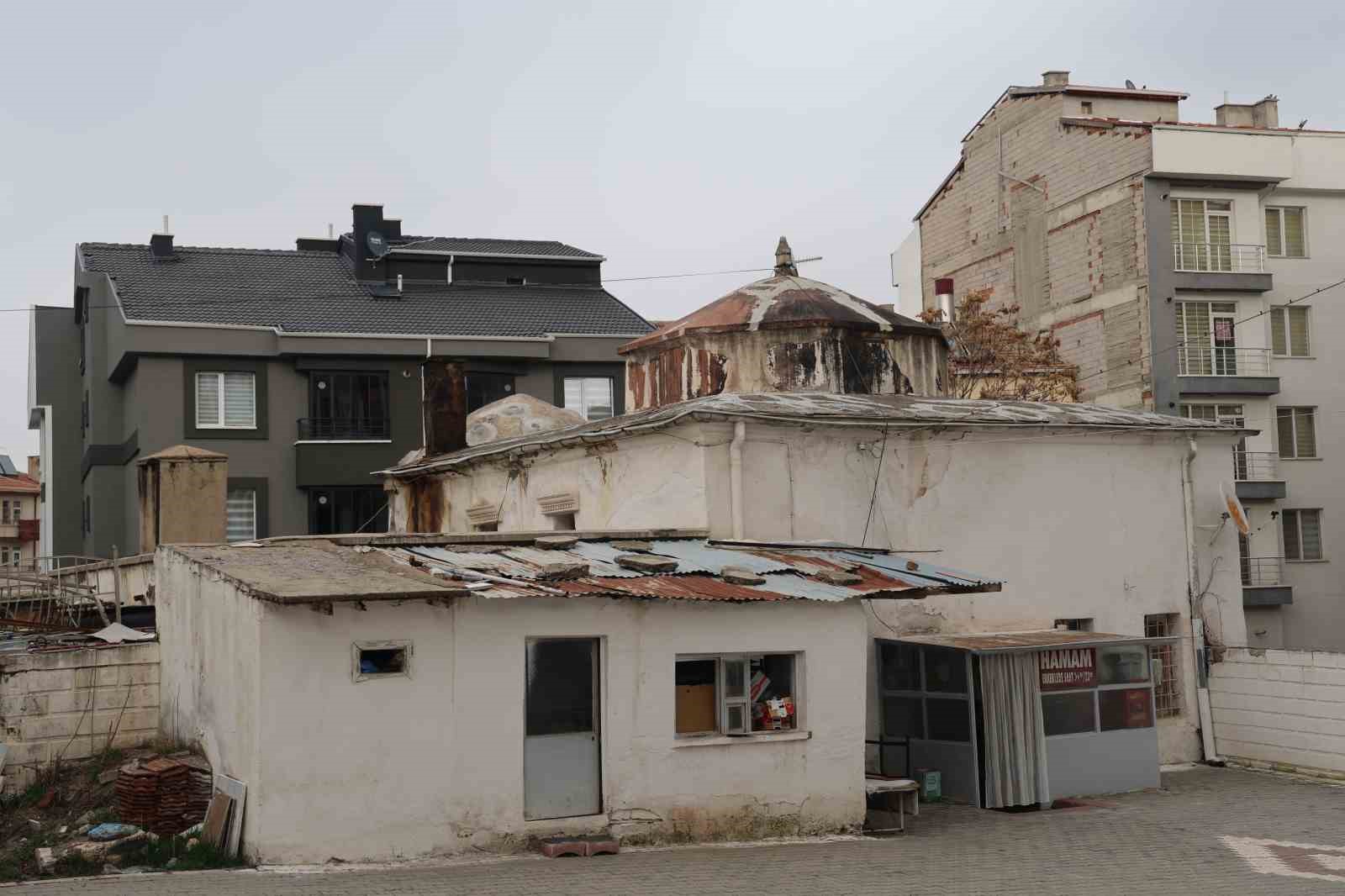 bu hamam 3 asirdir insanlari temizliyor 1 wJrkeKbI