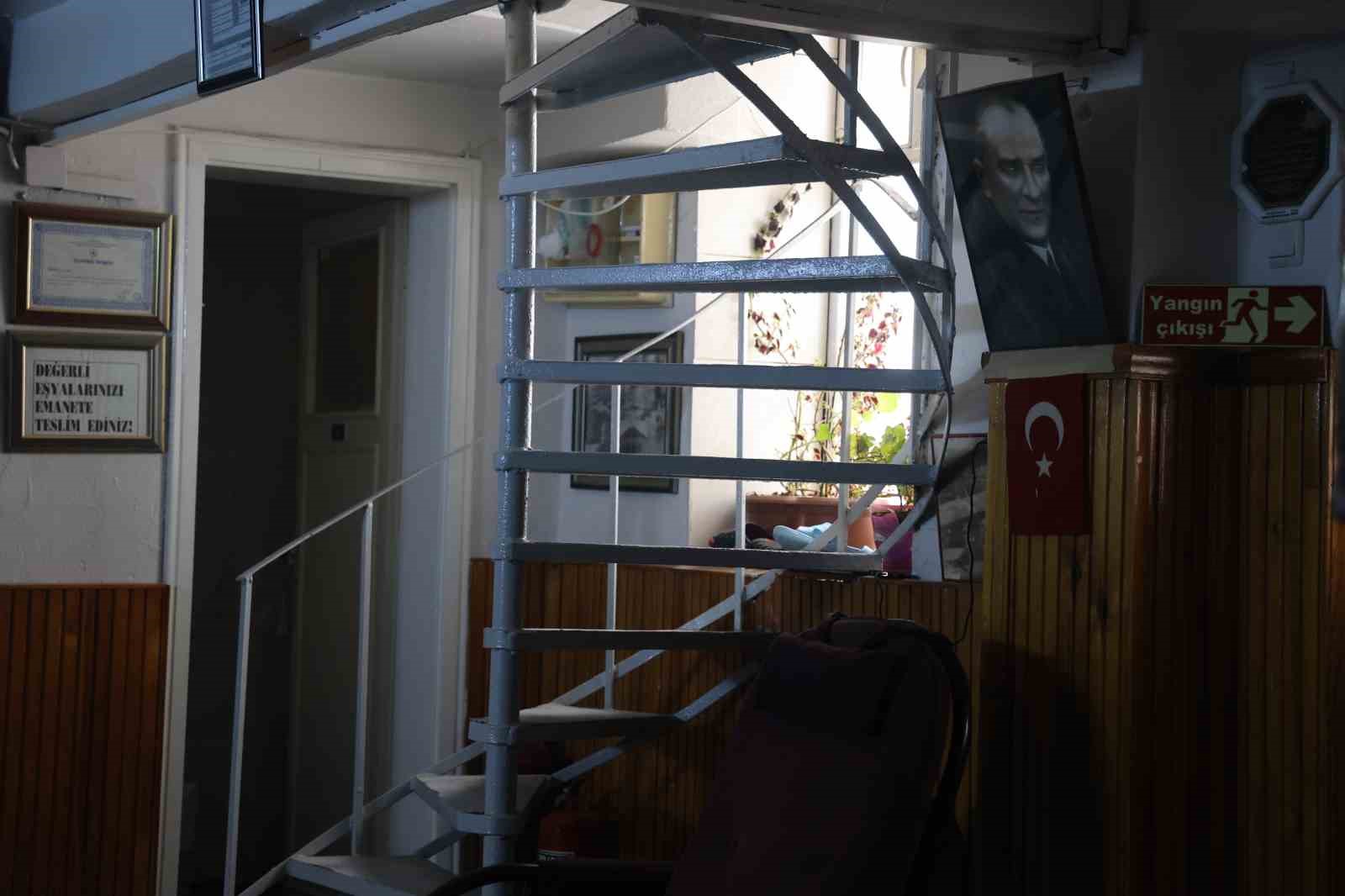 bu hamam 3 asirdir insanlari temizliyor 4 Ip22TkDm