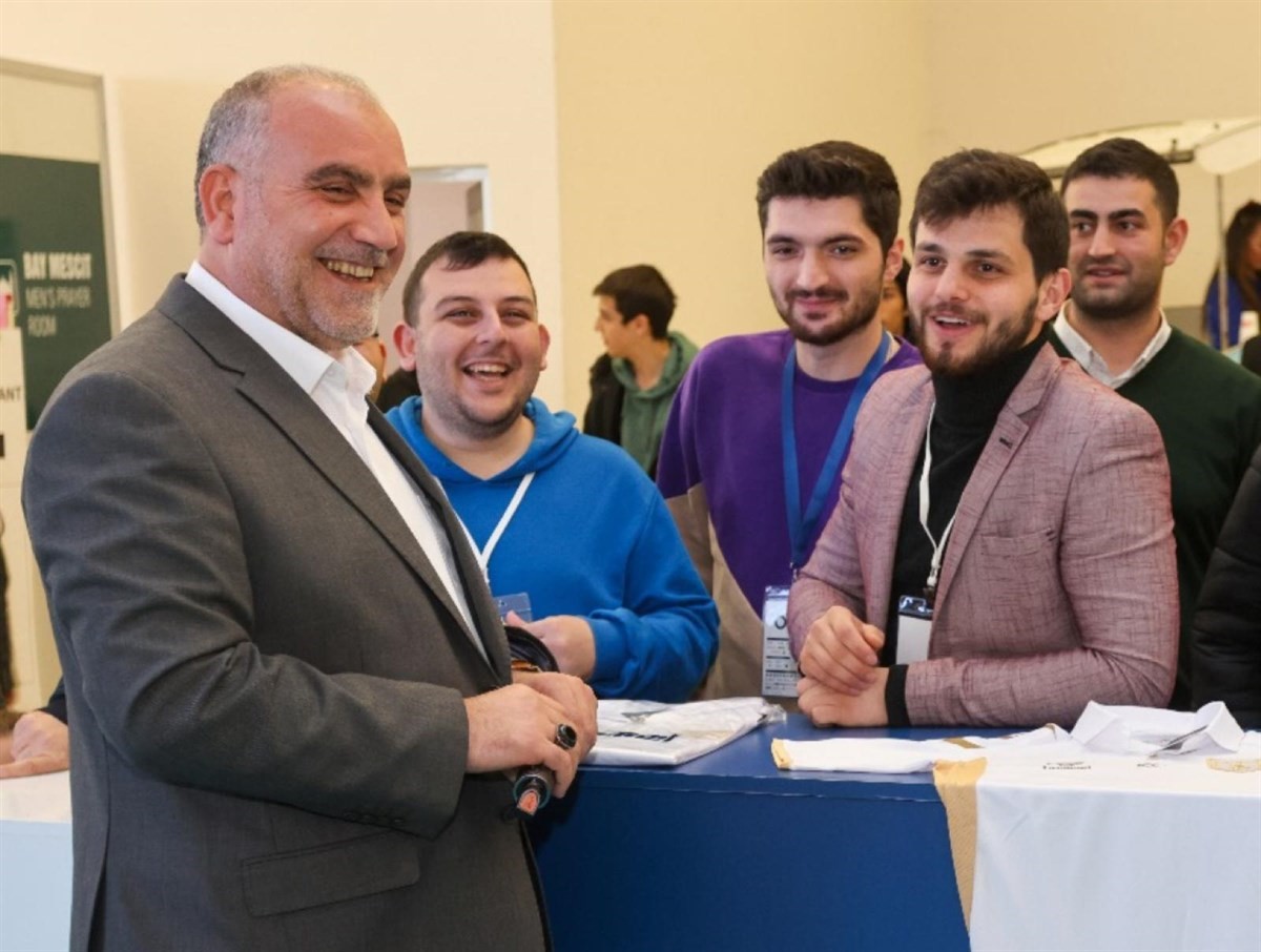 bu ilcede universite ogrencilerinin faturalarini belediye oduyor 0 sndvt5mf