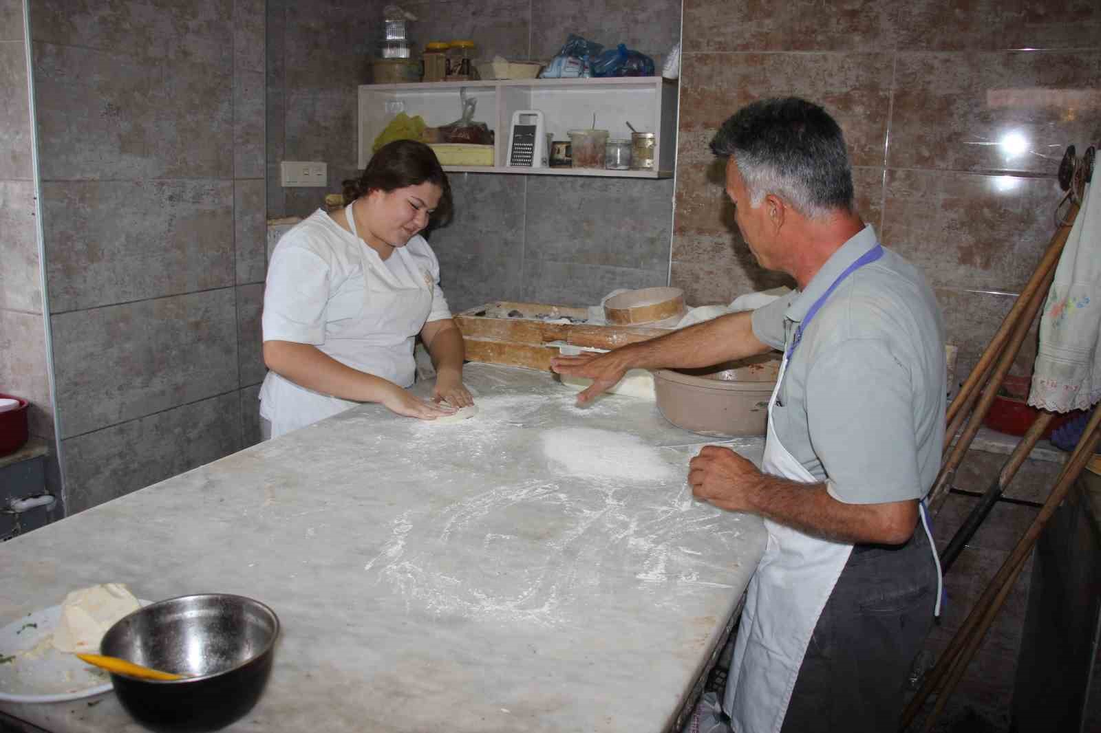 bu is yerinden cirak olarak iceri giren patron olarak cikiyor 1 M8ZLCNcj