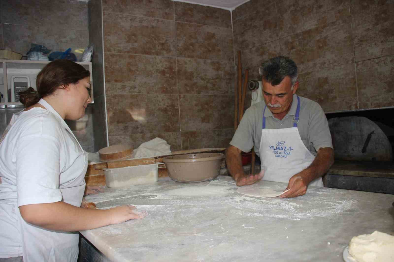 bu is yerinden cirak olarak iceri giren patron olarak cikiyor 2 1Kt9eXEk