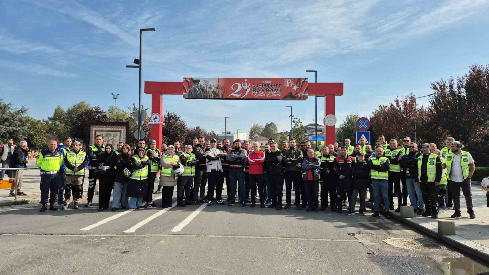 bu kez cumhuriyet icin kontak actilar 2 S2eIs6hG