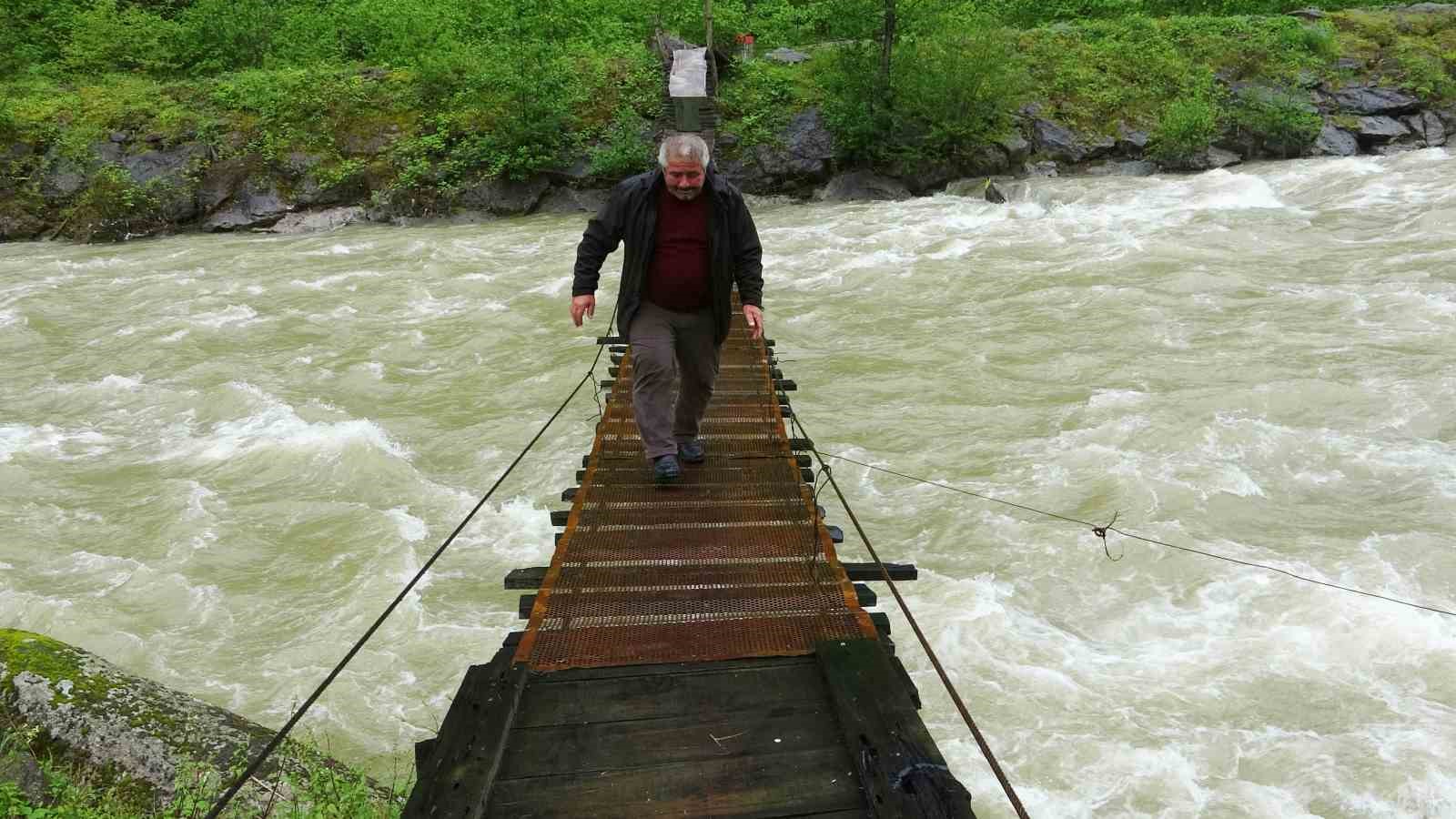 bu koprulerden gecmek yurek ister 1 b7AvR8cf