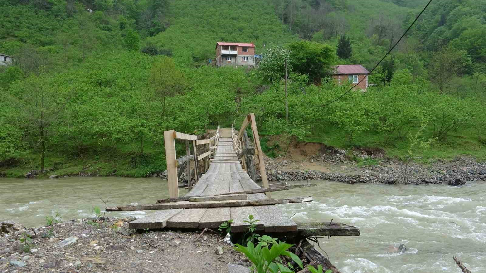 bu koprulerden gecmek yurek ister 8 wzMfMlry