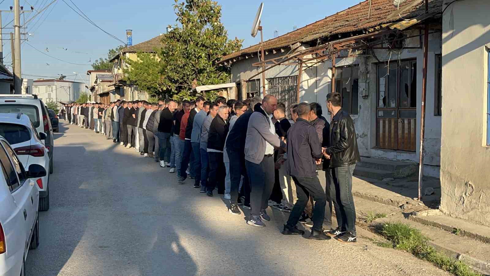 bu kuyrugun sonu gorulmedi 1 8f9tkvKh