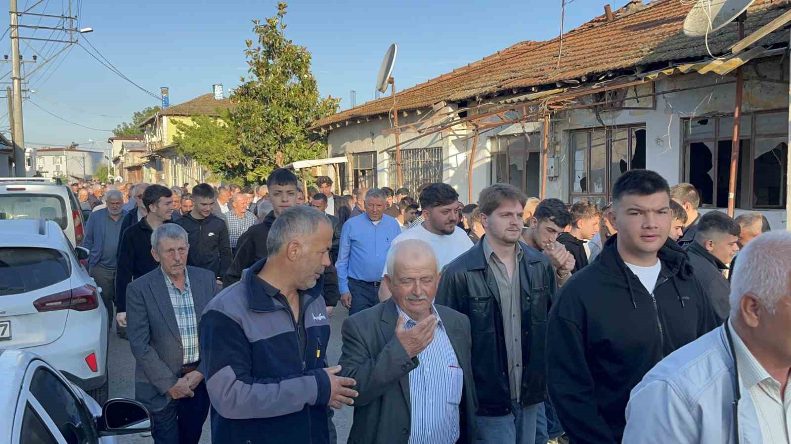 bu kuyrugun sonu gorulmedi 2 1w4tANc7
