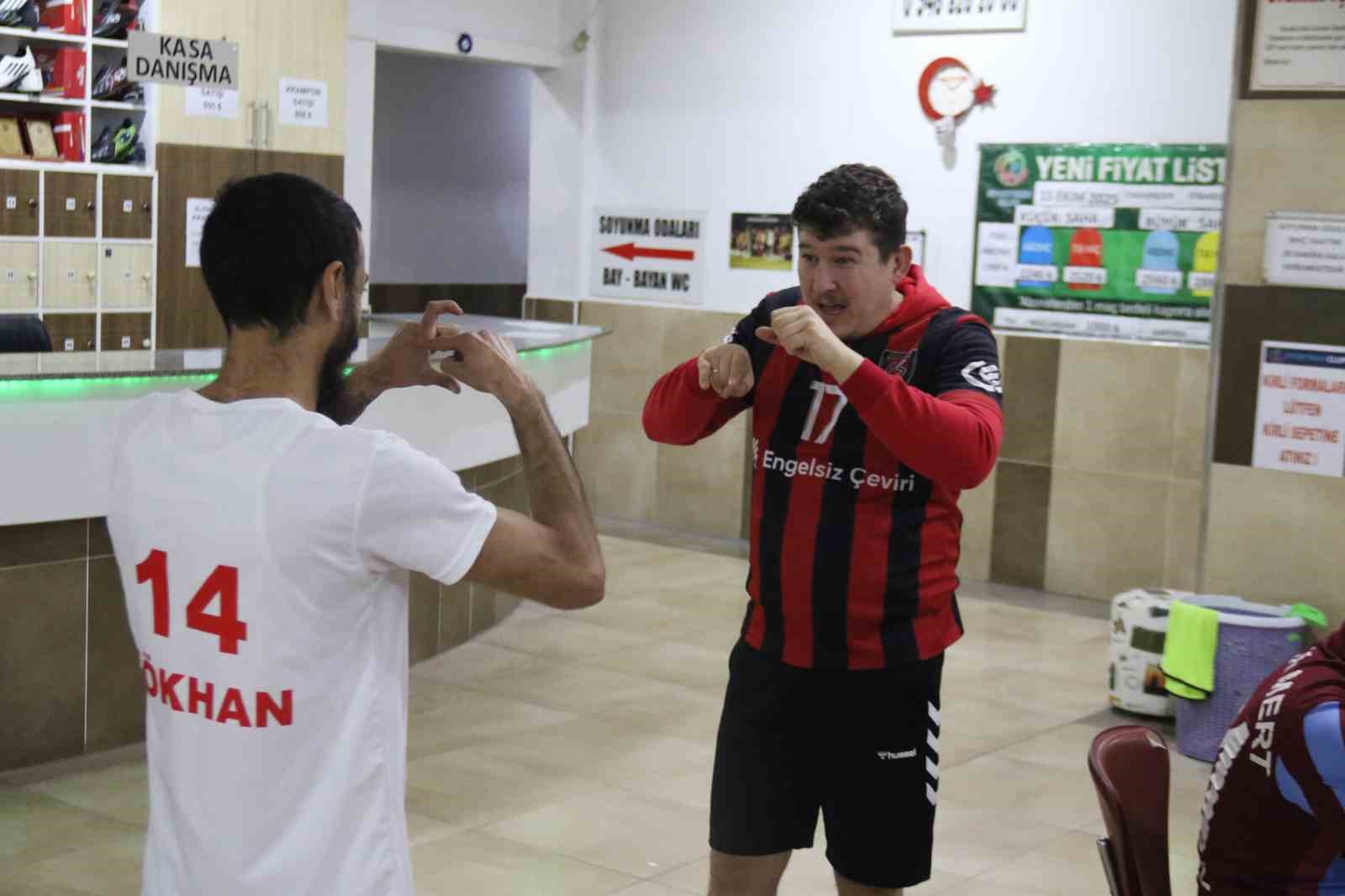 bu macta pas isaret dili ile isteniyor gol sesi cikmiyor 7 cVbuXaTy