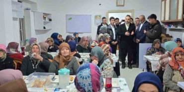 bu-mahallede-evlerde-iftar-yapilmiyor-mKETfnmM.jpg