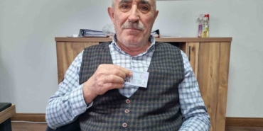bu-muhtara-herkes-abi-demek-zorunda-kaliyor-n77Iwc7X.jpg