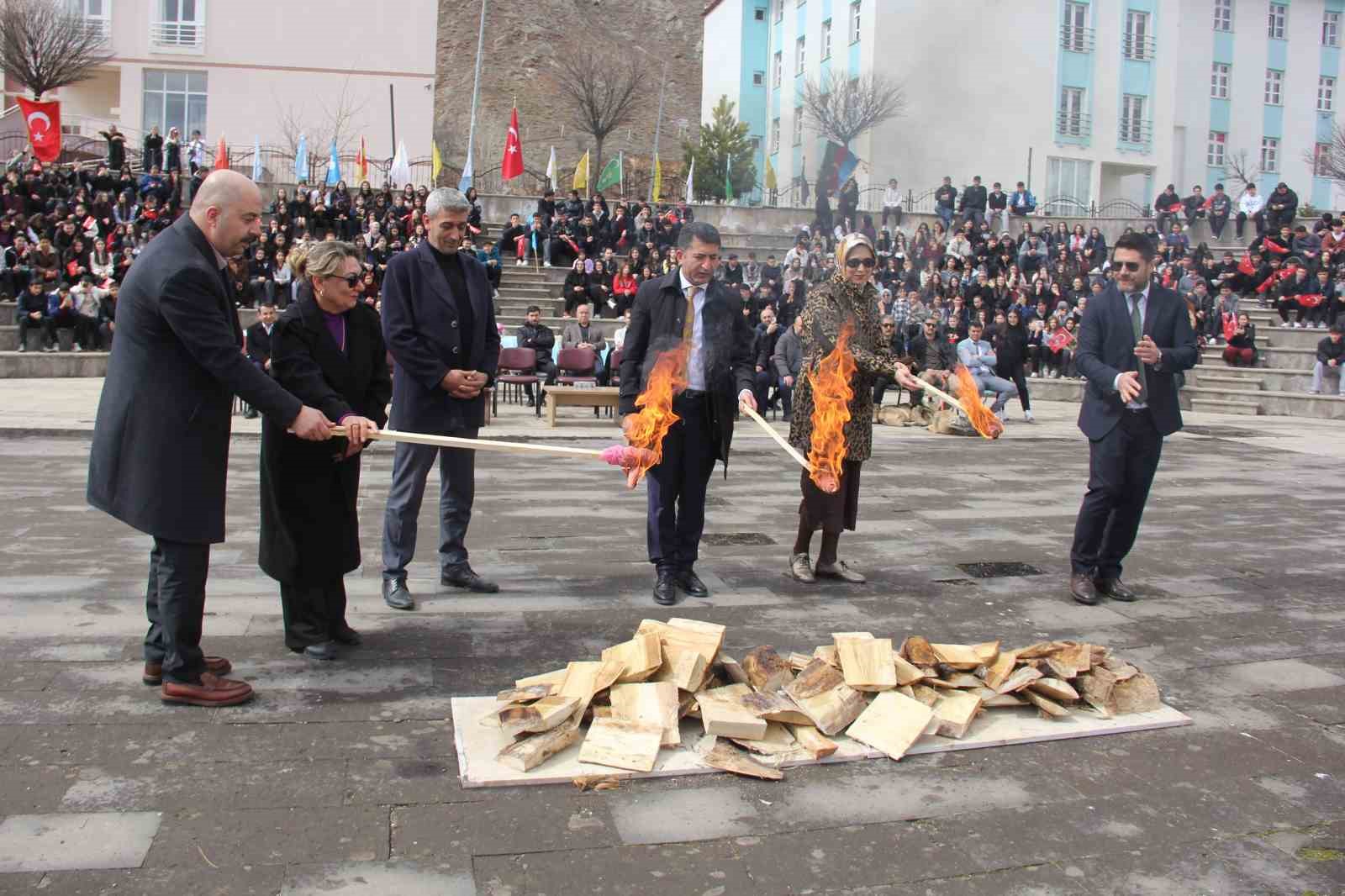 bu nevruz digerlerinden farkli kurtlar alanda gezdi sahin havada uctu 3 G5mBKsrT