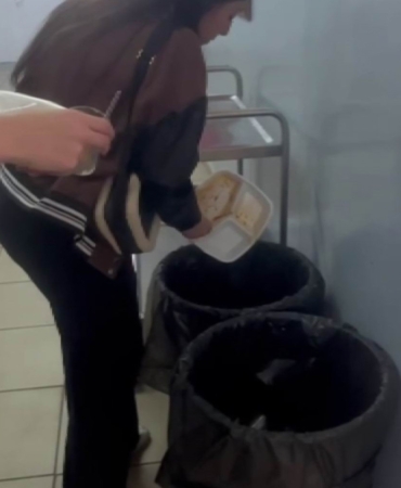 bu-okulda-atik-yiyecekler-cope-degil-sokak-hayvanlarina-gidiyor-7E3zYC6N.jpg
