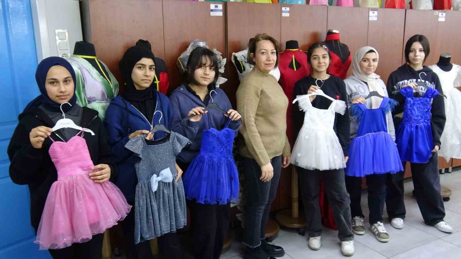 bu okulda gelecegin modacilari yetisiyor 6 wCfUKSLI