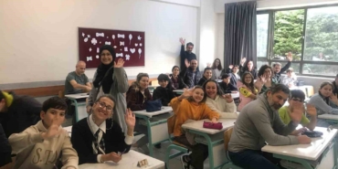 bu-okulda-veliler-cocuklariyla-sinava-girdi-A5hYEmJC.jpg