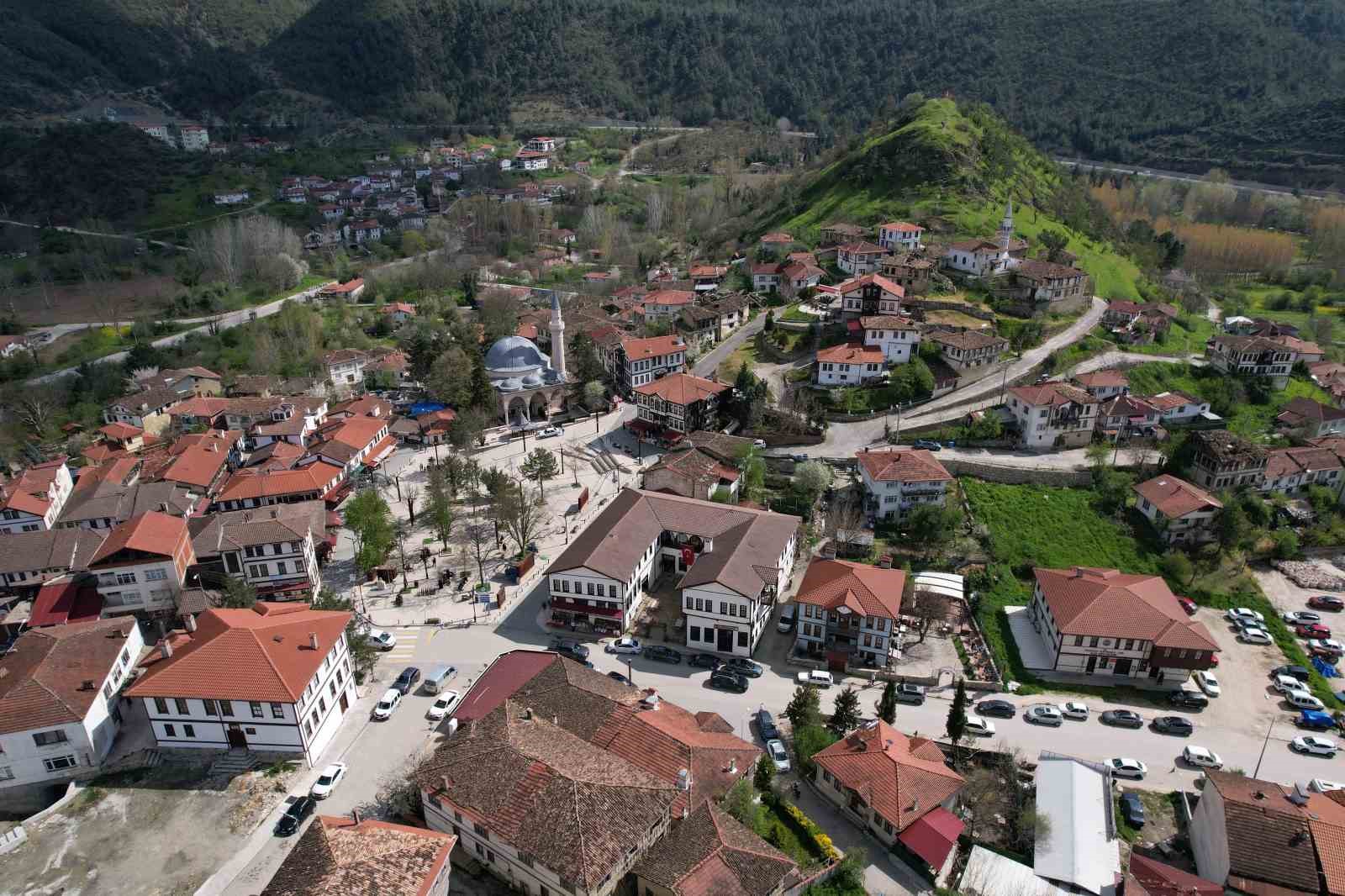 Bu sokaklar açık hava müzesi: Osmanlı’dan günümüze tanıklık eden miras 7 bu sokaklar acik hava muzesi osmanlidan gunumuze taniklik eden miras 3 fDCyB5Ck