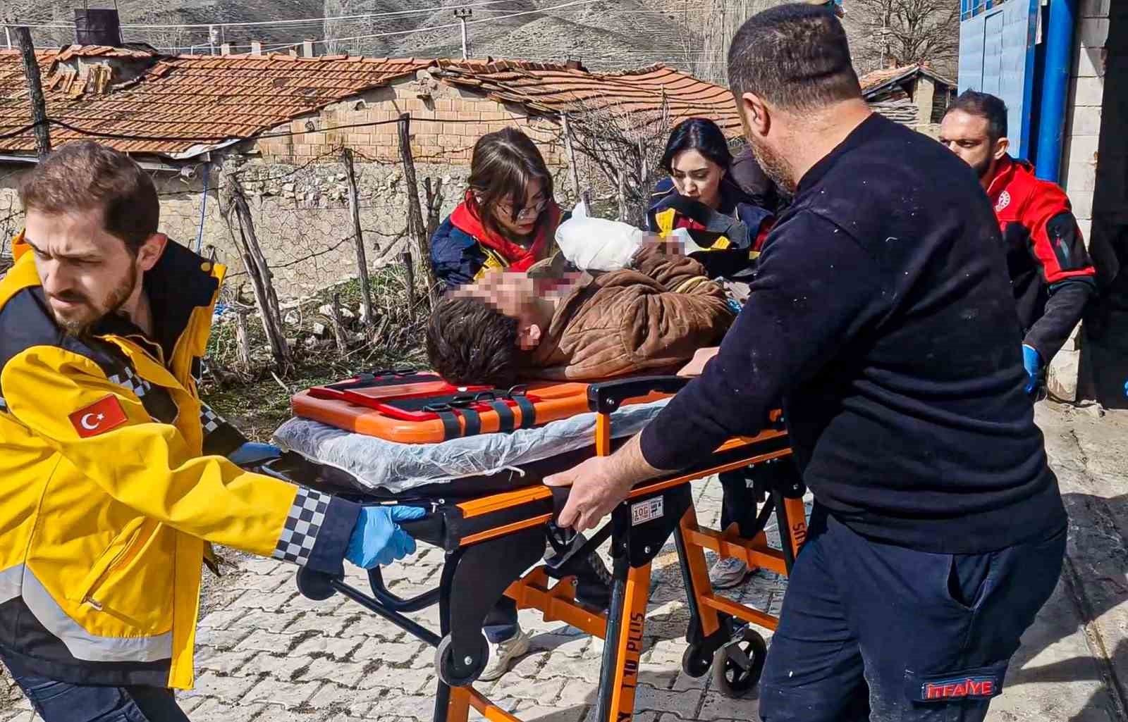 bugday aktarimi sirasinda facia kardeslerden biri gocukte kaldi digerinin parmaklari koptu 1 c7UWLSuD