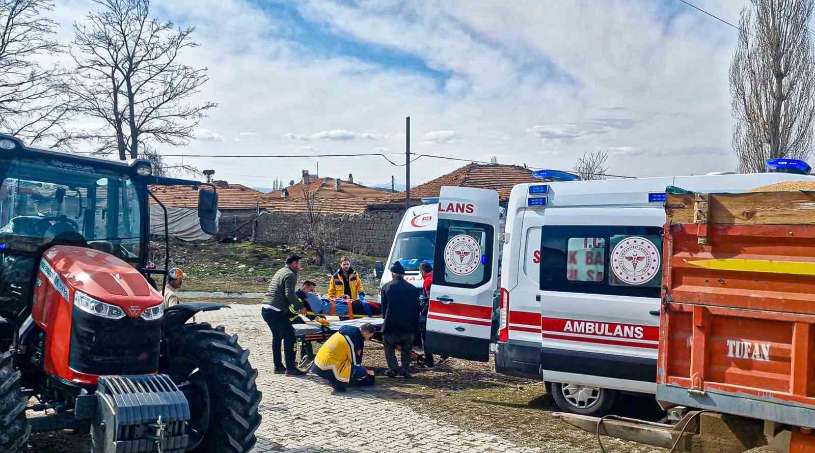 bugday aktarimi sirasinda facia kardeslerden biri gocukte kaldi digerinin parmaklari koptu 2 ZvBut1Pa