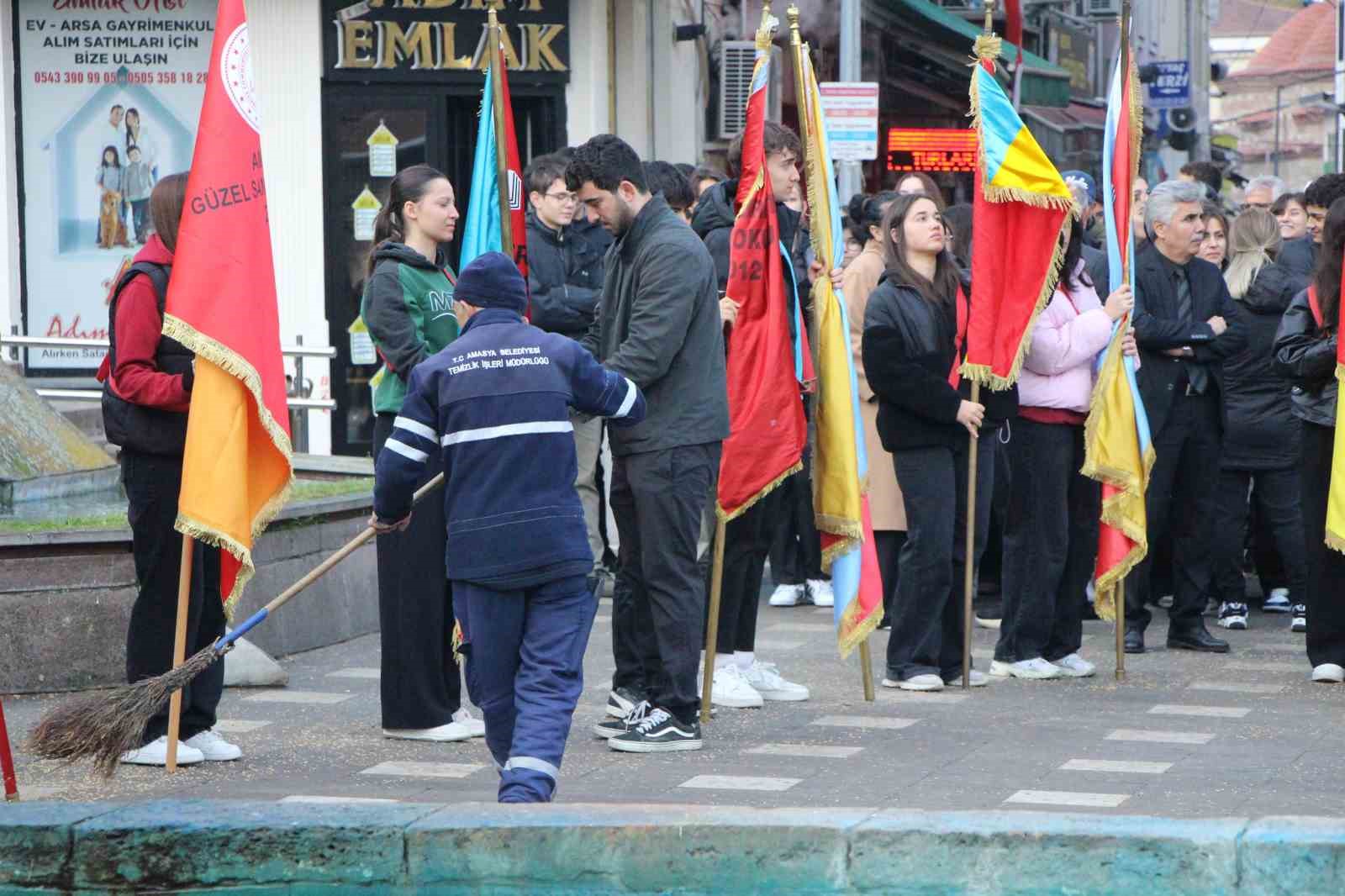bugdaylar ayak altinda kalmasin diye zamanla yarisip toren alanini temizledi bugday nimettir ekmektir 5 yf8jUU6a