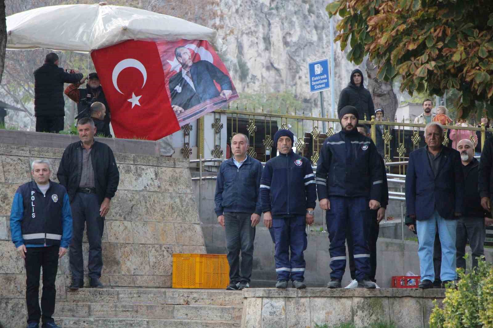 bugdaylar ayak altinda kalmasin diye zamanla yarisip toren alanini temizledi bugday nimettir ekmektir 6 u4Q9qJrp