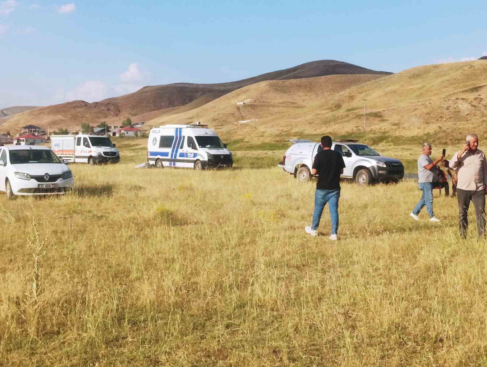 bulanikta kahreden olay caya dusen iki kardesten biri yasamini yitirdi digeri kayip 1 izBAOb4h