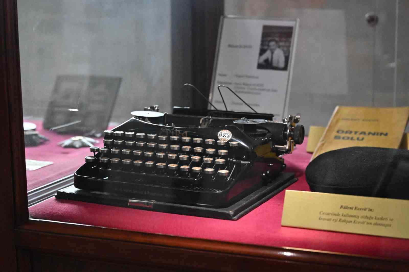 bulent ecevitin 70 yillik daktilosu ulucanlar cezaevi muzesinde 3 7lq17dv1