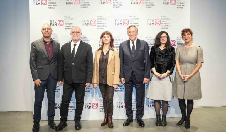 bulent-eczacibasi-vakfi-fotograf-arastirma-merkezi-hayata-gecti-XUierpIJ.jpg
